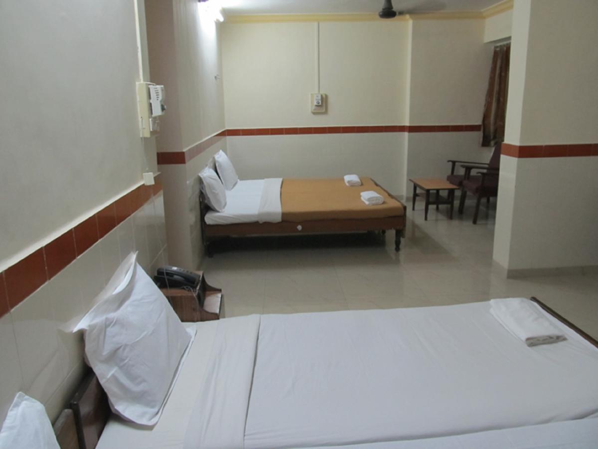 Diamond Hotel Daman Exterior foto