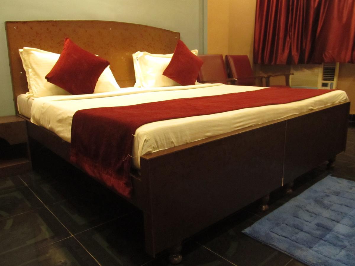 Diamond Hotel Daman Exterior foto